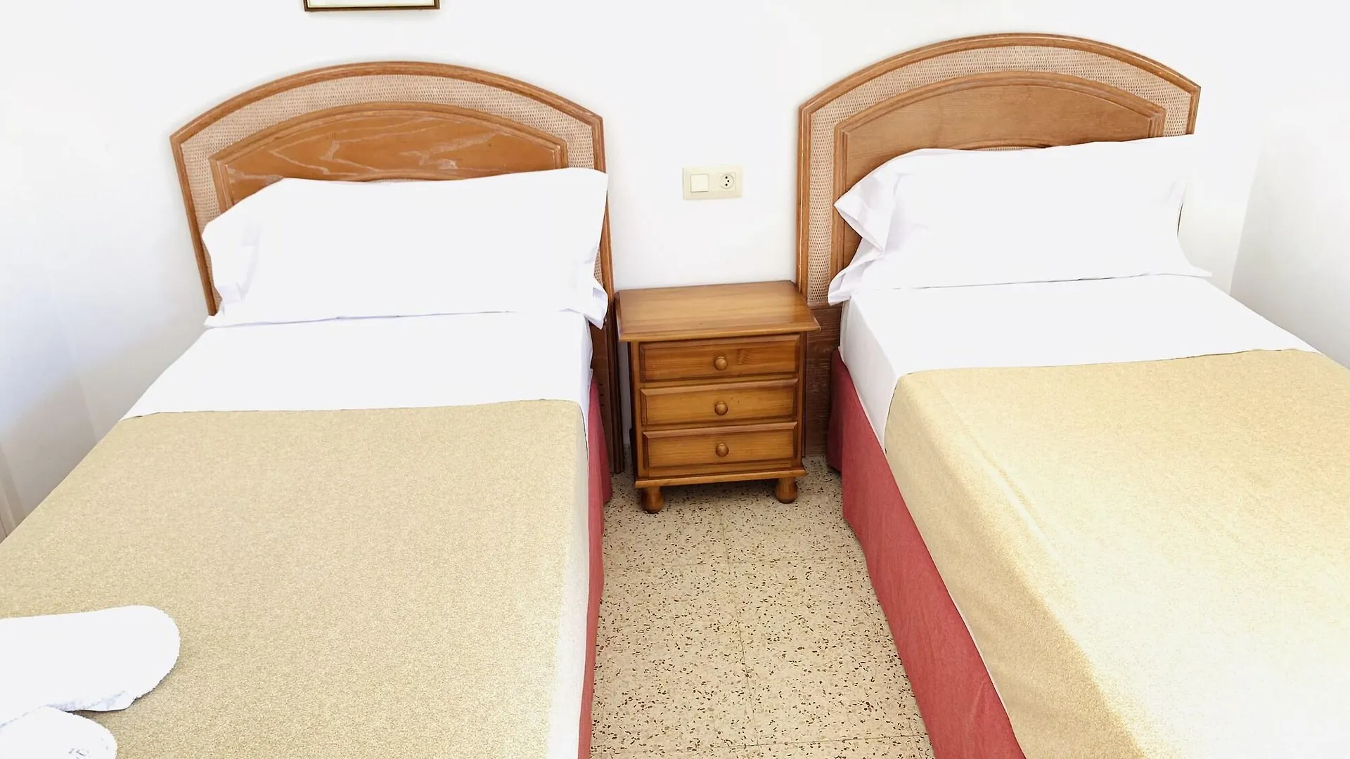 Eva Apartments Lloret de Mar