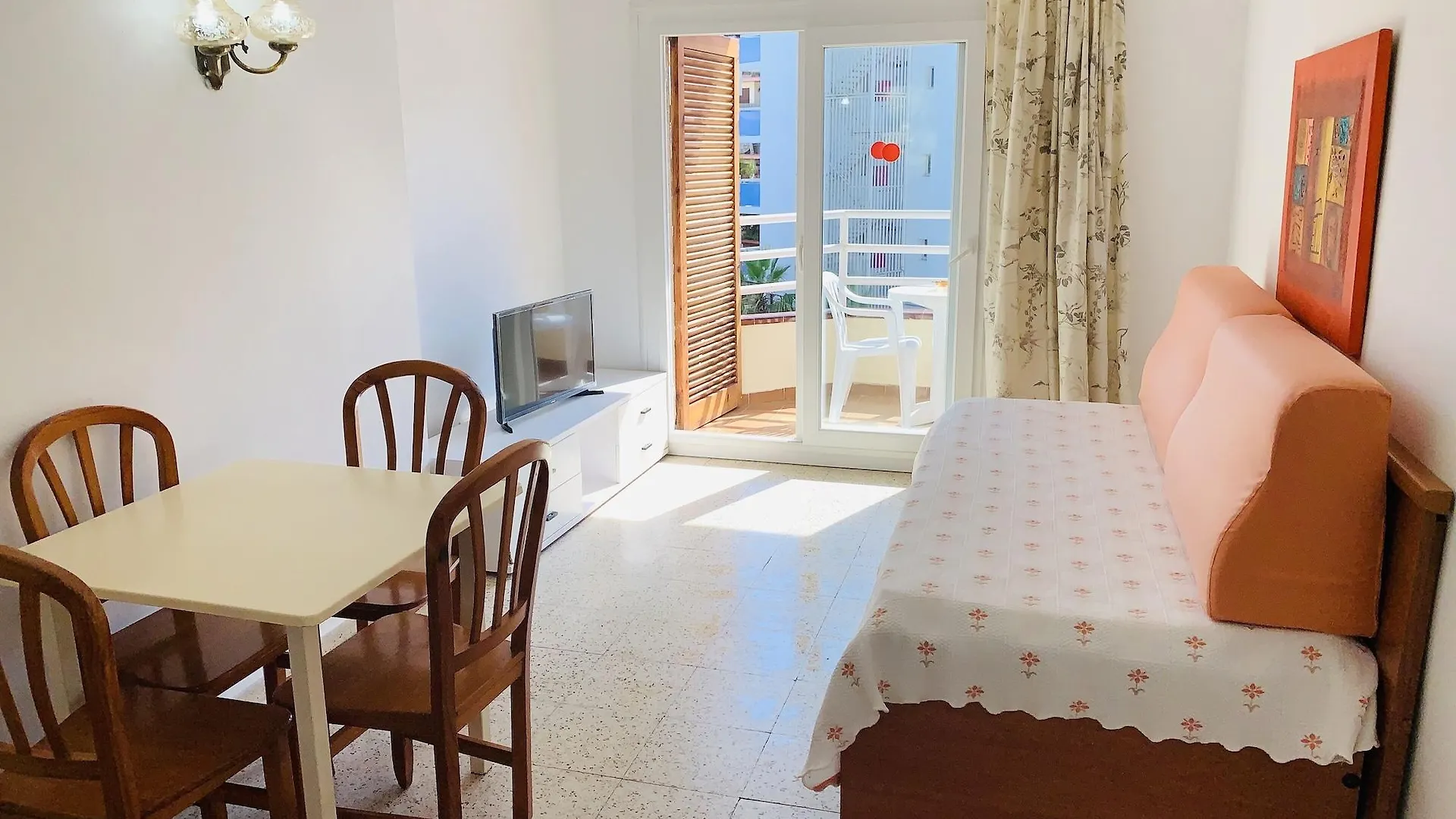 Eva Apartments Lloret de Mar
