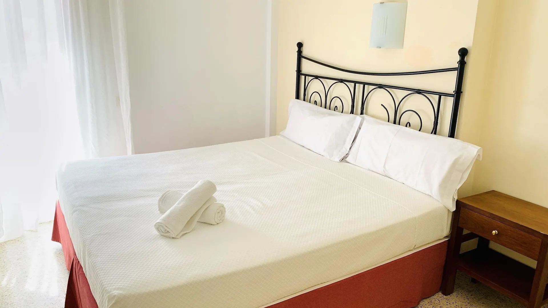 Eva Apartments Lloret de Mar