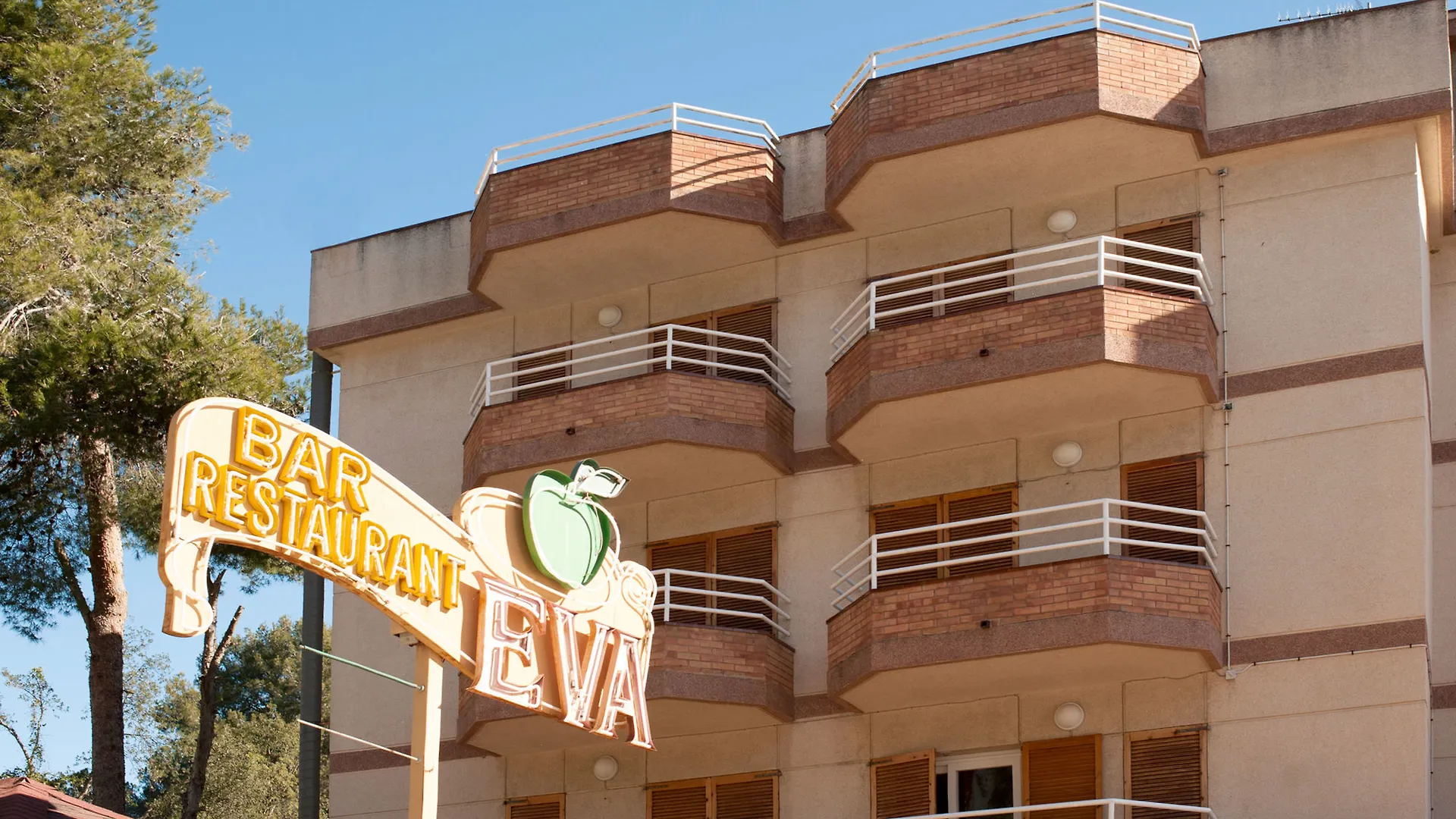 Eva Apartments Lloret de Mar